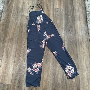 Olivaceous Black Floral Top